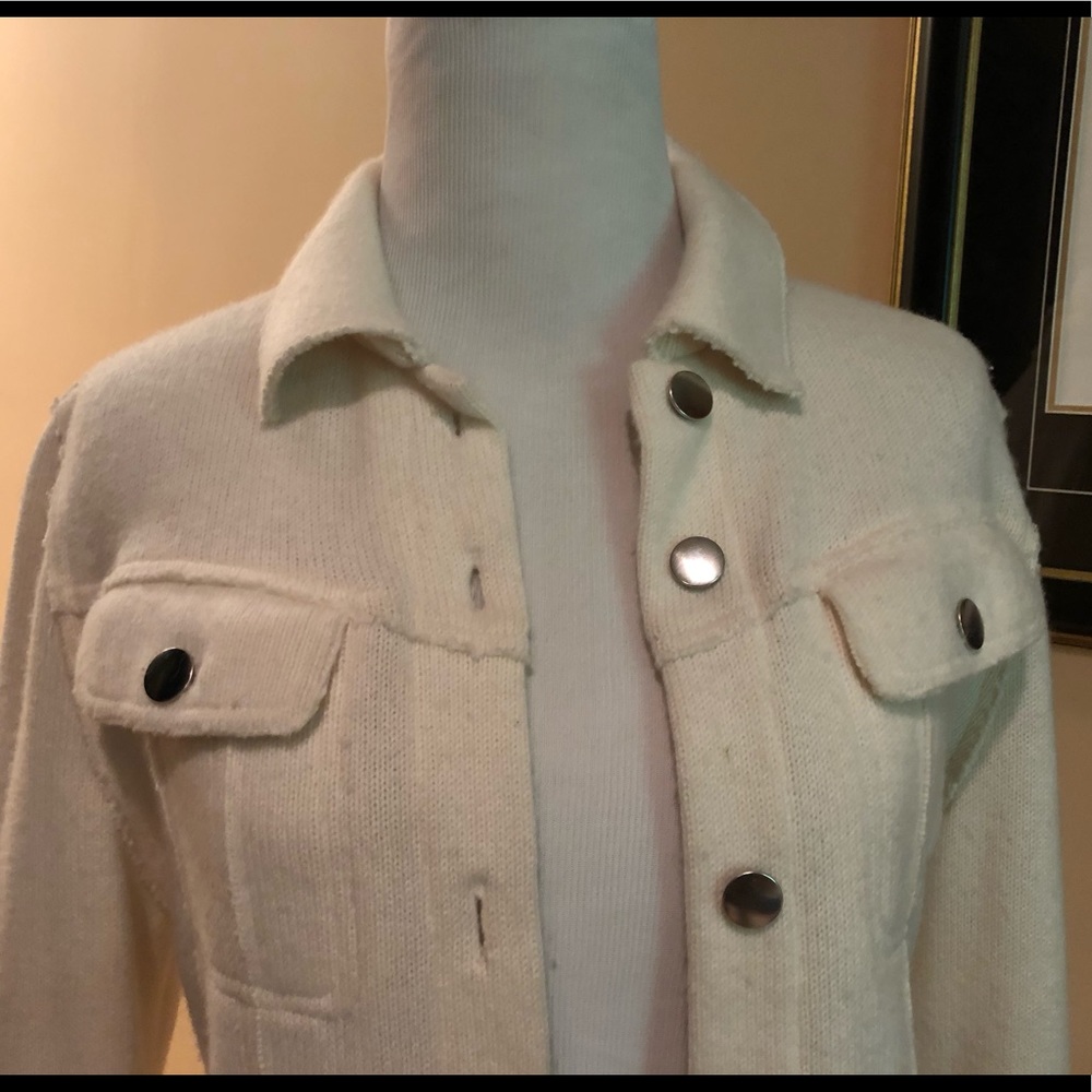100% Cashmere Button Down Light Weight Jacket - image 2